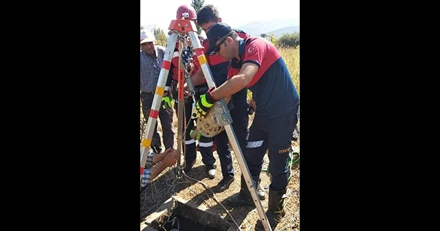 Kuyuya düşen keçiyi itfaiye ekipleri kurtardı