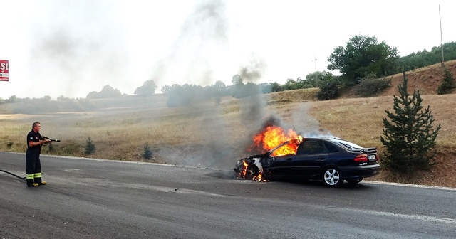 LPG&#039;li otomobil alev alev yandı