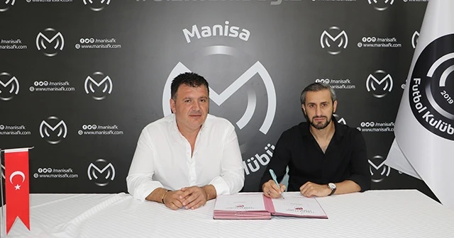 Manisa FK Serkan Özbalta ve Taner Savut’la sözleşme imzaladı