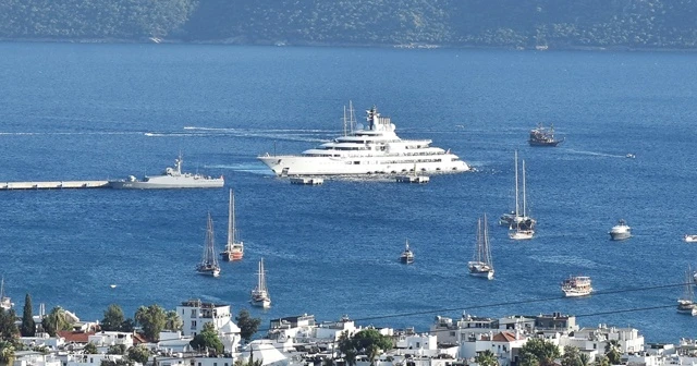 Mega yat "Scheherazade" Bodrum'a demirledi