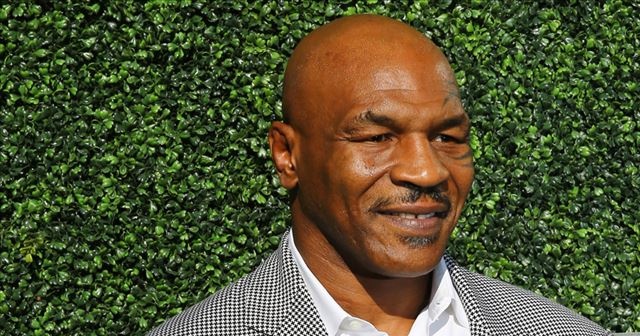 Mike Tyson&#039;ın ringe dönüş maçı 2,5 ay ertelendi