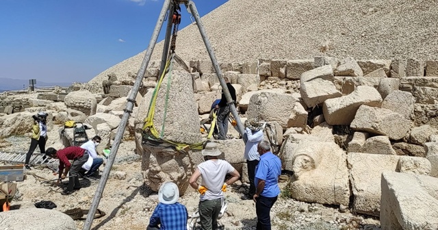 Nemrut Dağı’ndaki 2 bin 60 yıllık heykel kurtarıldı