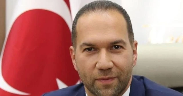 Niğde Belediye Başkanı Emrah Özdemir koronavirüse yakalandığını duyurdu