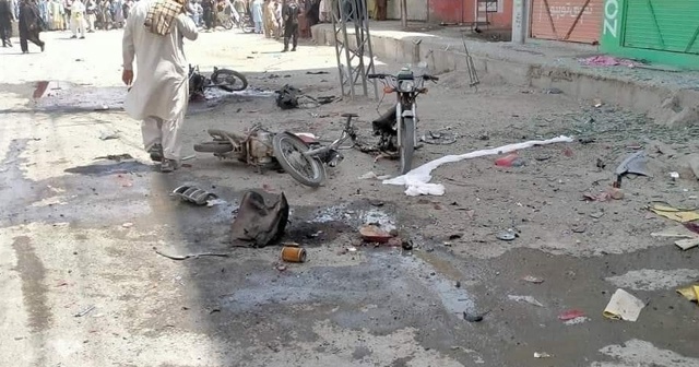 Pakistan&#039;da bombalı saldırı: 5 ölü, 14 yaralı