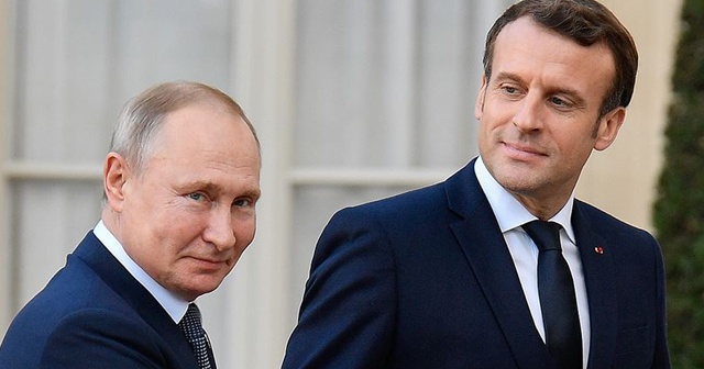 Putin, Macron ile Beyrut’taki patlamayı görüştü