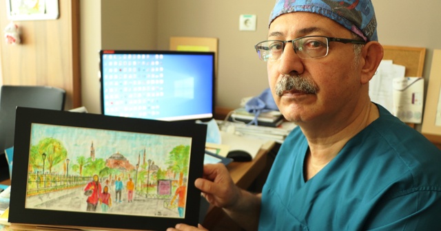 Ressam doktor herkesin takdirini topluyor