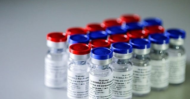 Rusların Covid-19 aşısının ilk üretimi 2 hafta içinde tamamlanacak