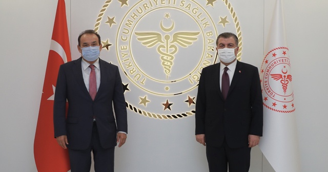 Sağlık Bakanı Fahrettin Koca’dan koronavirüs aşısı açıklaması