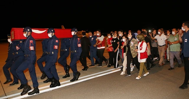 Şehit Uzman Çavuş Ceyhun Arslantürk'ün naaşı memleketi Ordu'ya getirildi