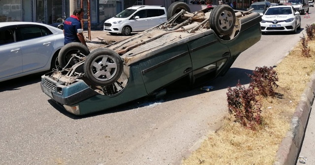 Takla atan otomobilden burnu bile kanamadan çıktı