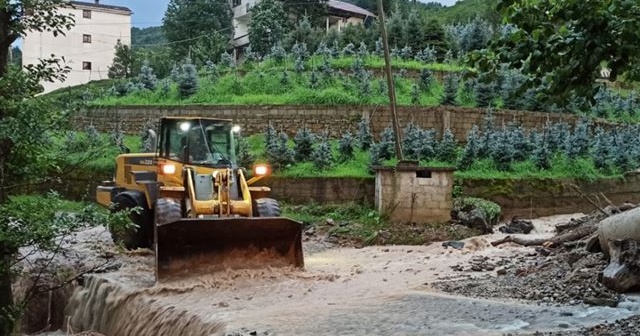 Trabzon&#039;da sel ve heyelanların ardından çalışmalar devam ediyor