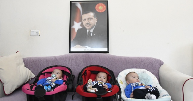 Üçüz bebeklere &#039;Recep&#039;, &#039;Tayyip&#039; ve &#039;Erdoğan&#039; isimleri verildi