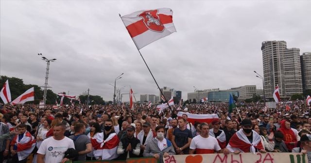 Ukrayna, Belarus ile ilişkileri geçici olarak askıya aldı