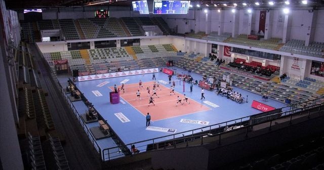 Voleybolda seyirci kararı Kovid-19 salgınının gidişatına göre verilecek