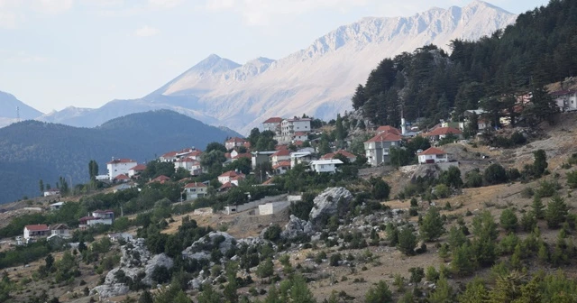 Yaz aylarında nüfusu 10 katına çıkıyor, gelen dönmek istemiyor