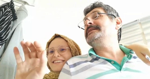 YKS sonucunu aynı anda öğrenen baba ve kızının sevinci duygulandırdı