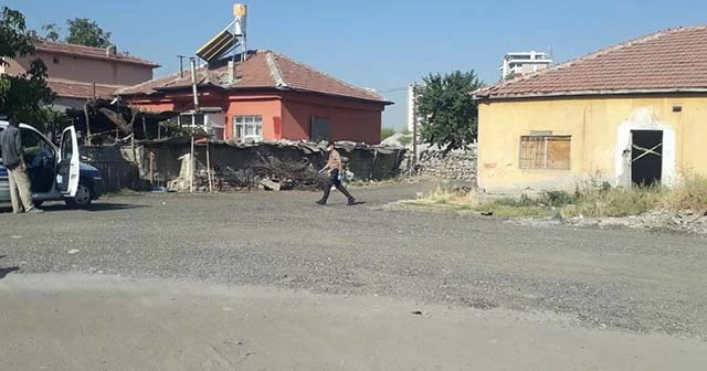"Kötüyüm bana yardım edin" dediği evin bahçesinde öldü