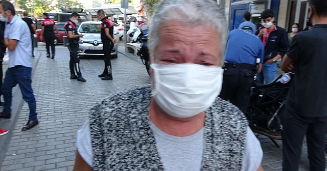 72 yaşındaki yaşlı kadın maske takmayanlar için gözyaşlarına boğuldu
