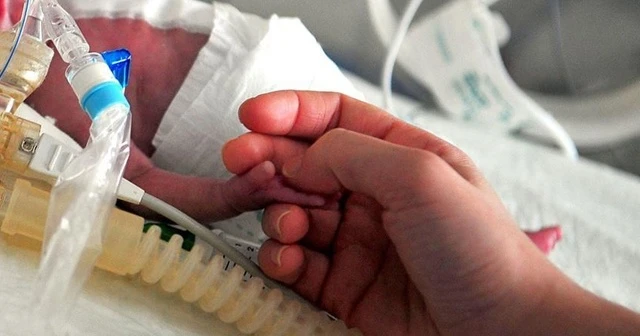 ABD Hastalık Önleme Merkezi: Kovid-19 erken doğum riskini artırıyor