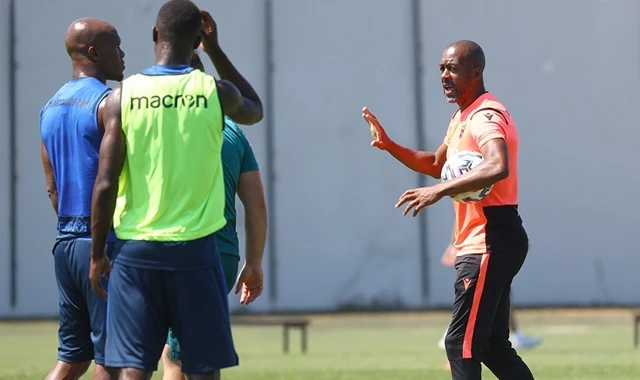 Alexander Sörloth, Eddie Newton'u yıktı