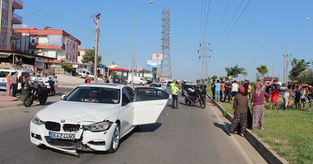 Antalya’da otomobil ile yunus timleri çarpıştı: 2 yaralı