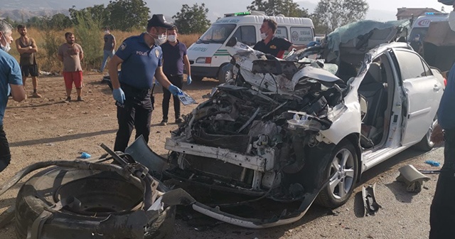 Askeri personel ve eşi kazada öldü, çocukları yaralı kurtuldu