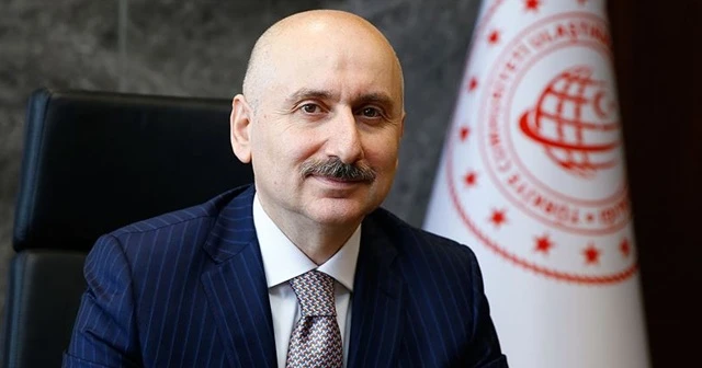 Bakan Karaismailoğlu: Ağustos'ta iç hatta 5.7 milyon, dış hatta 3.8 milyon yolcuya ulaştık
