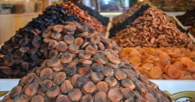 Bakan Pakdemirli: 4 numara kuru kayısıyı kilogram başına için 21 liradan alıyoruz