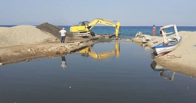 Balık ölümleriyle dikkat çeken Kocagöl’ün denizle bağlantısını sağlayan kanal açıldı