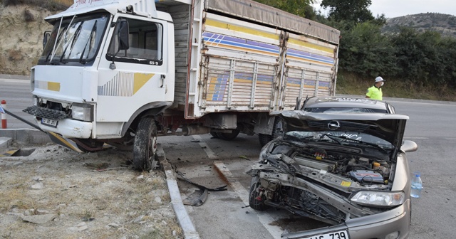 Burdur'da trafik kazası: 5 yaralı