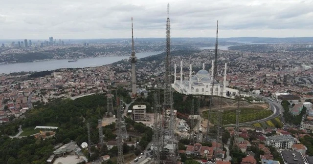 Çamlıca Tepesi'ndeki eski antenler kaldırılıyor