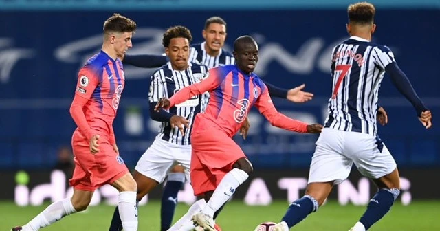 Chelsea 3-0 geriye düştüğü maçtan 1 puan çıkardı