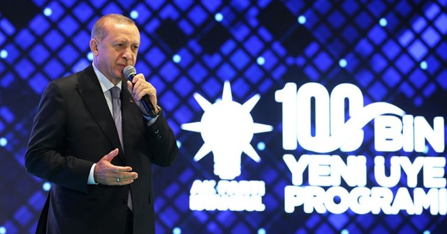 Cumhurbaşkanı Erdoğan&#039;dan Macron&#039;un sözlerine tepki