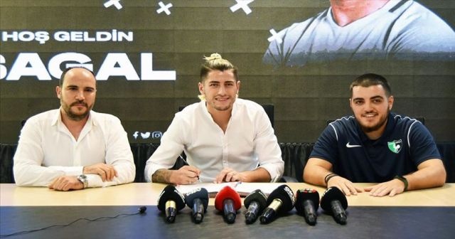 Denizlispor&#039;un yeni transferi Sagal, sözleşmeye imza attı