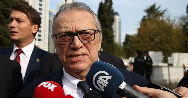 Eski başbakanlardan Mesut Yılmaz'ın hastanedeki tedavisi sürüyor
