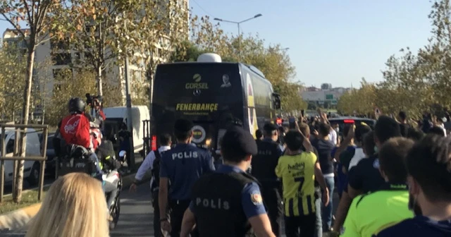Fenerbahçe, derbiye coşkuyla uğurlandı