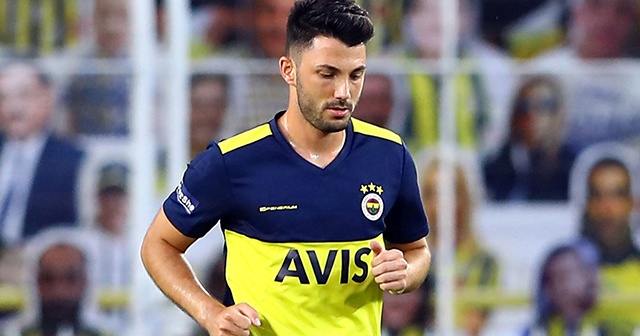 Fenerbahçe Tolgay Arslan ile yollarını ayırdı