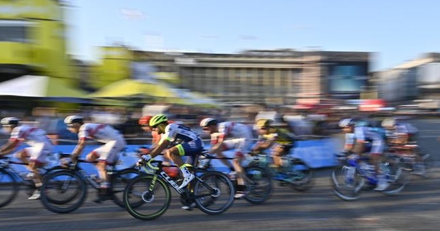 Fransa Bisiklet Turu 5. etabını Belçikalı bisikletçisi Wout van Aert kazandı