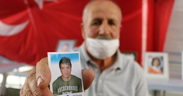 HDP önündeki evlat nöbeti eylemine bir aile daha katıldı