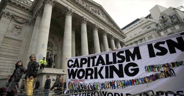 İngiliz hükümetinden okullarda &#039;kapitalizm karşıtı&#039; kaynakların kullanılmaması uyarısı