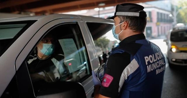 İspanya'da Kovid-19 vakalarındaki artış 77 belediyede serbest dolaşıma kısıtlama getirdi