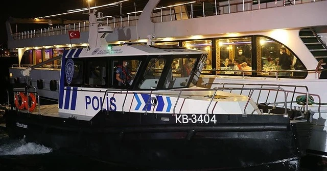 İstanbul'da denizde Kovid-19 denetimi yapıldı