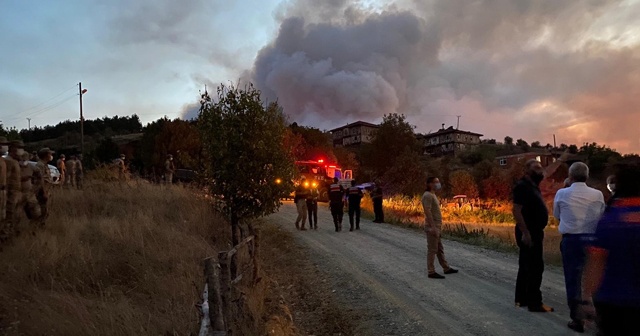 Kastamonu&#039;da orman yangını: 6 köy ve mahalle tedbir amaçlı boşaltıldı