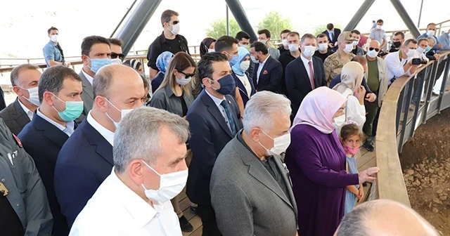 Koronavirüsü yenen Binali Yıldırım ve eşi Semiha Yıldırım Göbeklitepe’yi gezdi