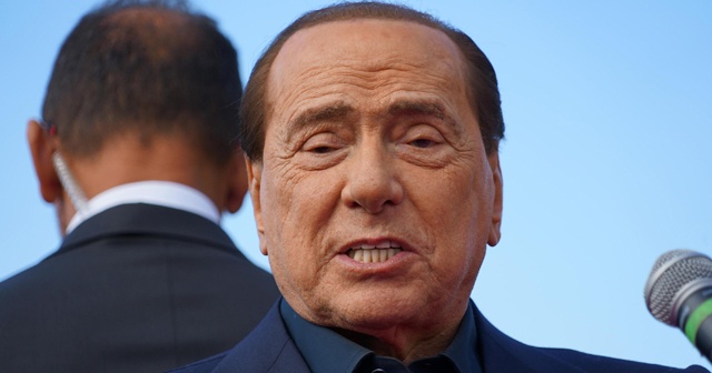 Kovid-19&#039;a yakalanan Berlusconi&#039;nin durumu iyiye gidiyor