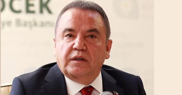 Kovid-19 tedavisi gören Muhittin Böcek'in sağlık durumu 'iyiye doğru' gidiyor