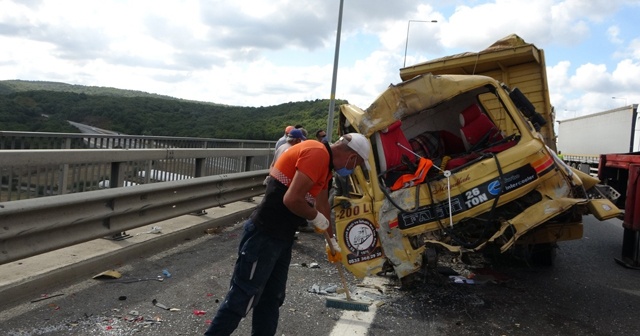 Kuzey Marmara Otoyolunda yolunda kaza: 1 yaralı