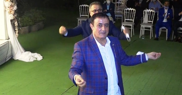 Mahmut Tuncer pandemi kurallarına uymayanlara isyan etti