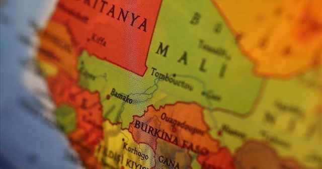 Mali'nin yeni cumhurbaşkanı; emekli asker Bah N'Daw