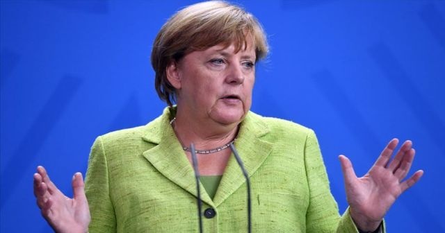 Merkel: Önlem alınmazsa yeni yılda Fransa&#039;daki vaka sayısına ulaşırız